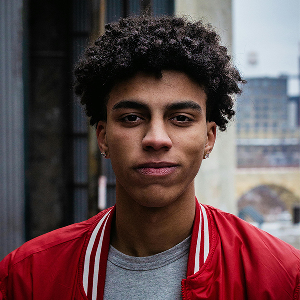 Daniel Carter